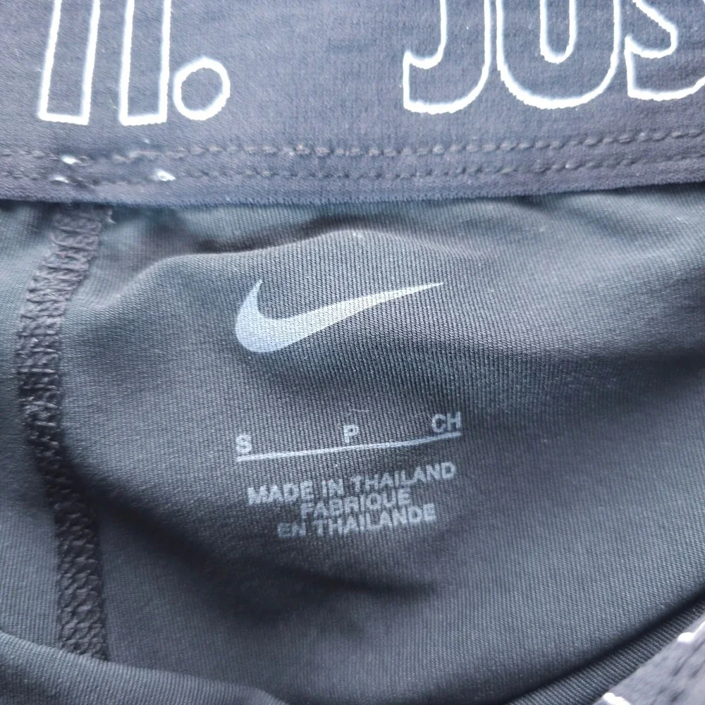 Nike 2 in 1 Running Shorts Womens Small Gray Streetwear Layered Athletic - Picture 8 of 8